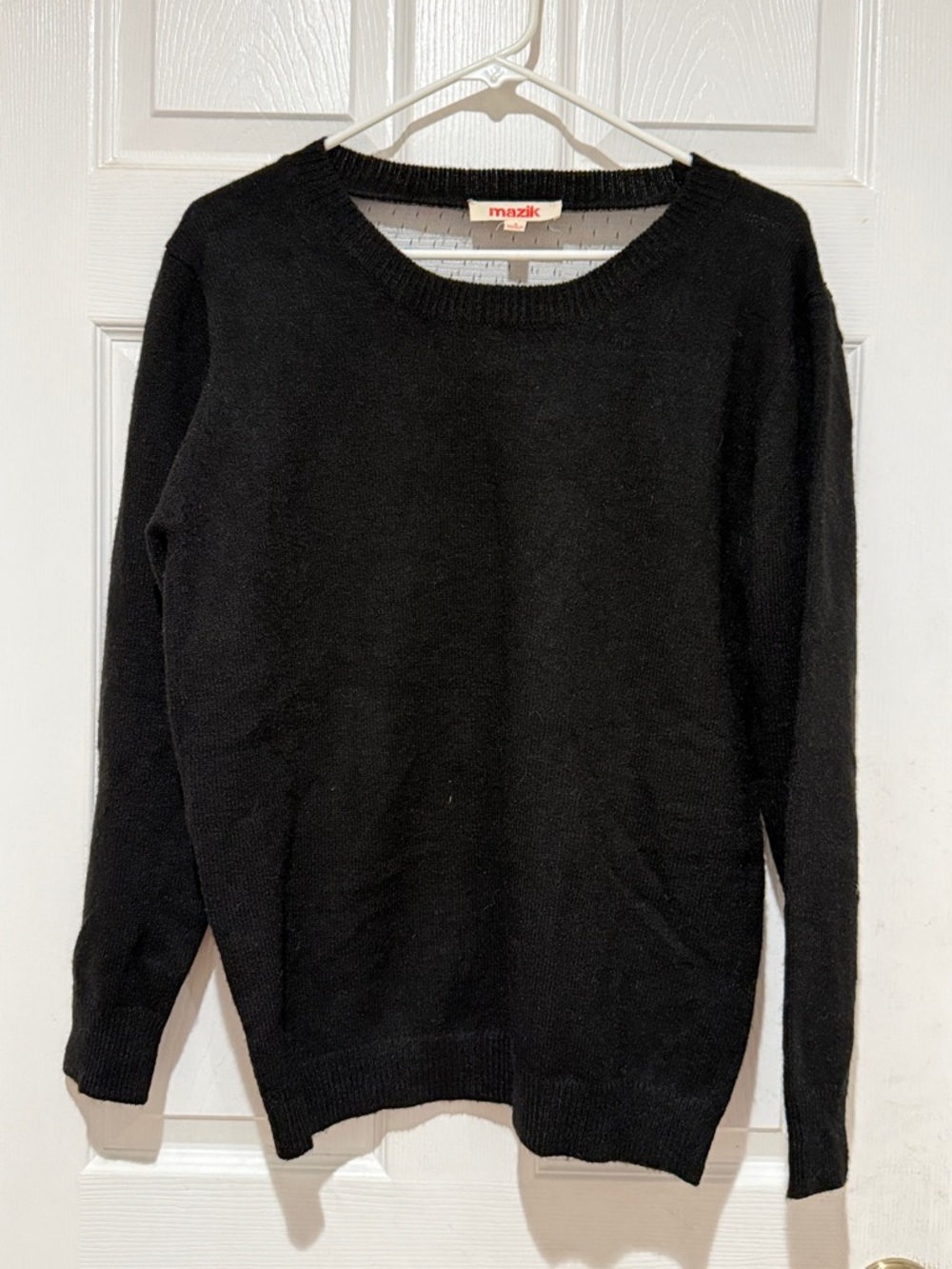 Mazik Black Crewneck Sweater - Classic Knit
